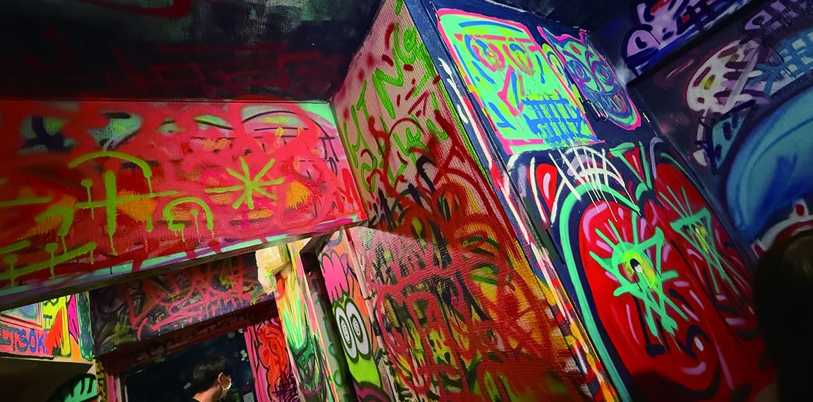6F GRAFFITI — Room B