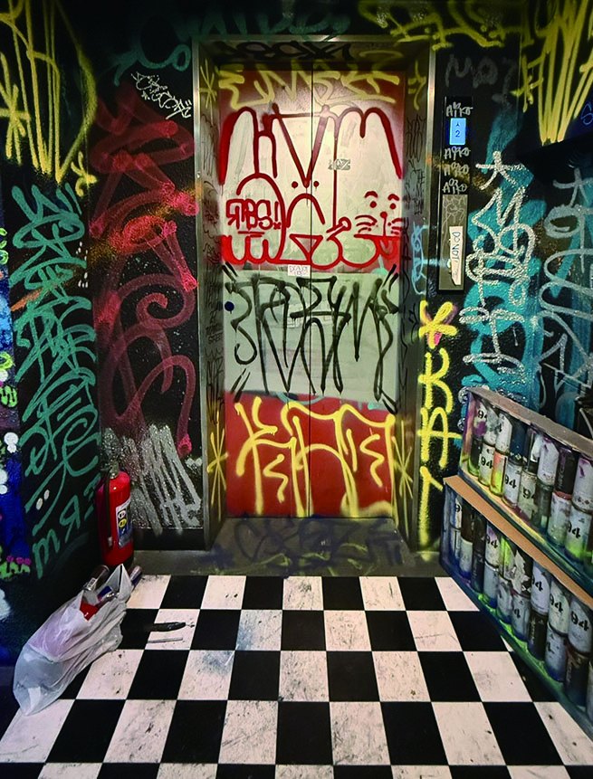 6F GRAFFITI — Room F